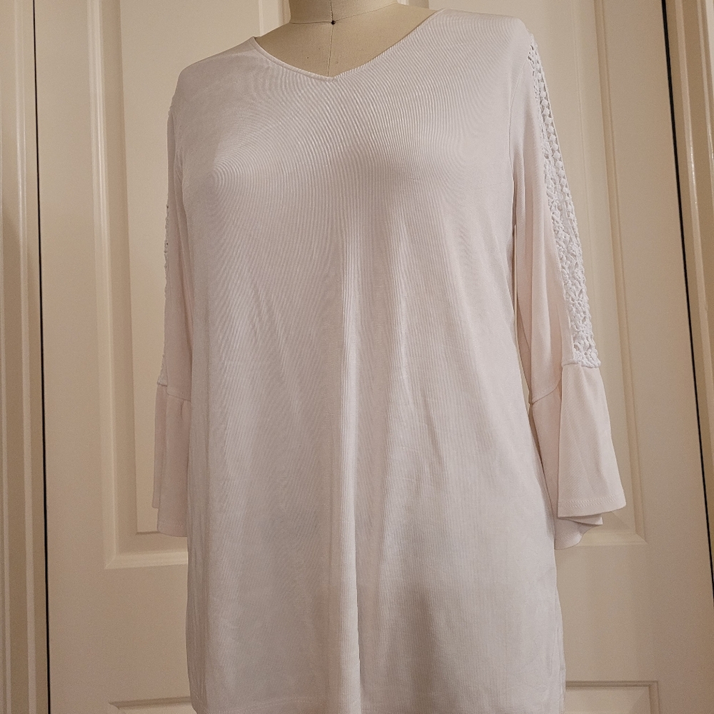Chico's Eyelet Sleeve Detailed Top Size 1